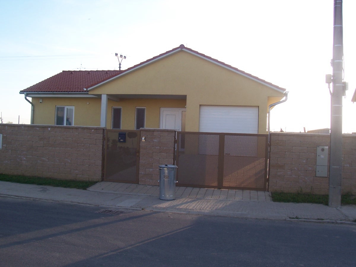 Prízemný Montovaný Rodinný Dom Budmerice